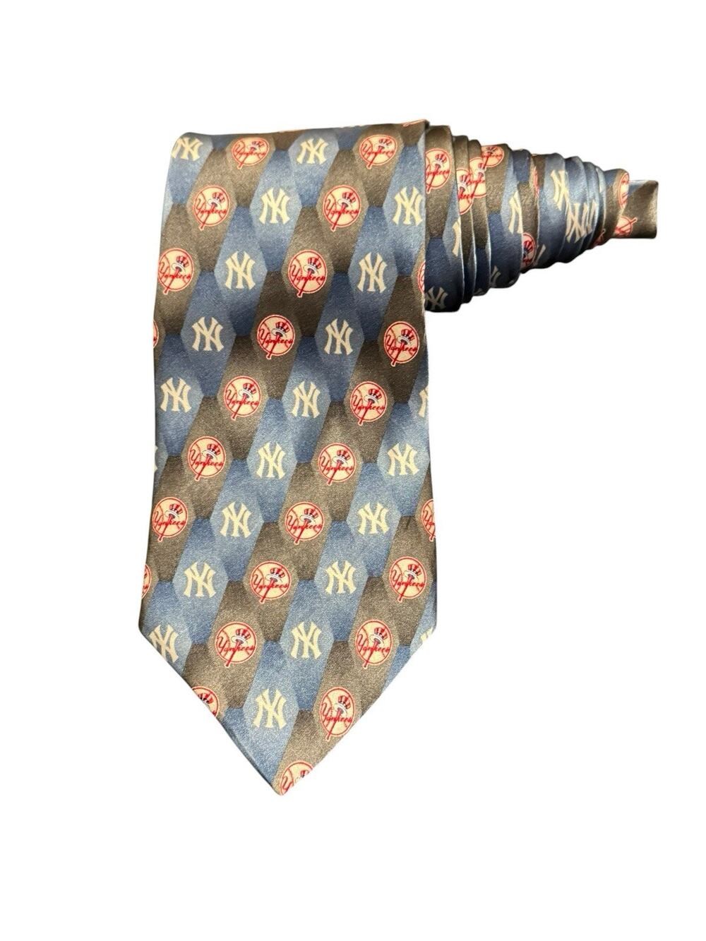Eagle Wings MLB New York Yankees Baseball Logo Novelty Vintage Silk Necktie